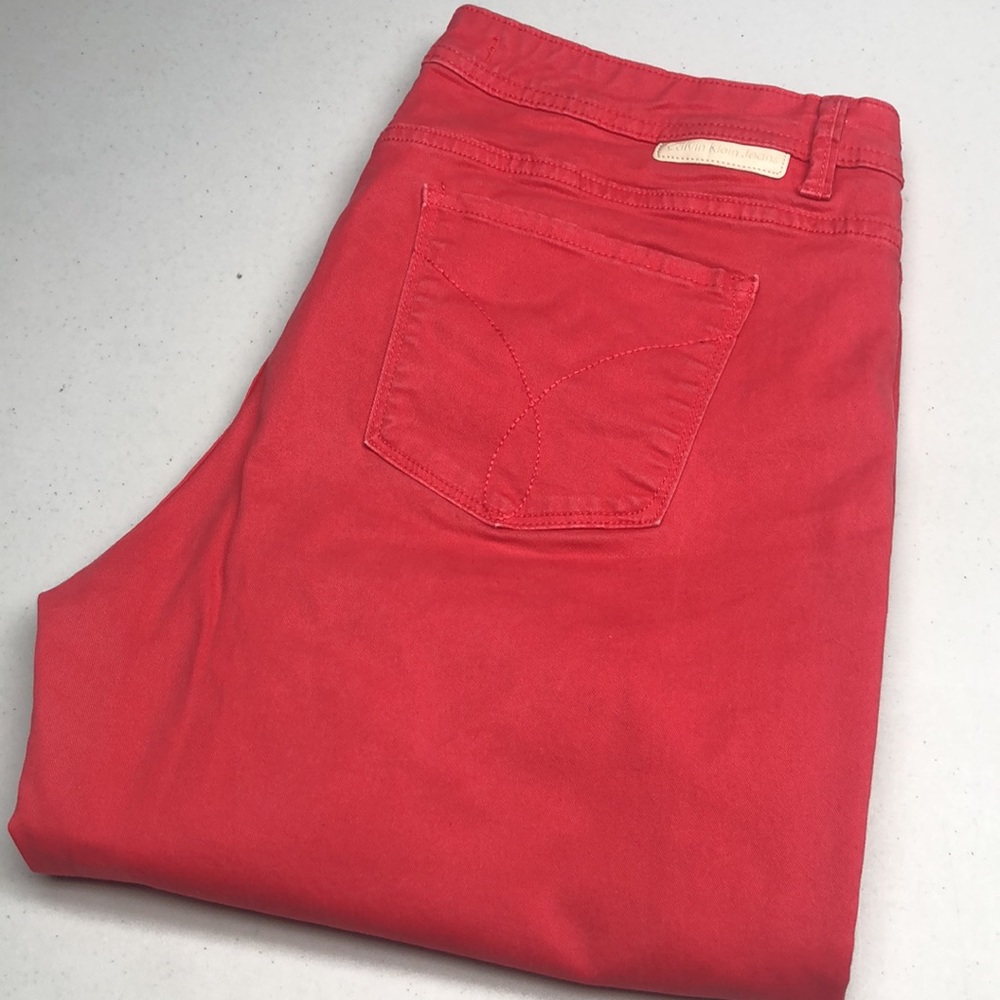 PREMIUM CALVIN KLEIN RED STRAIGHT CROP JEANS 14/32x26 😎